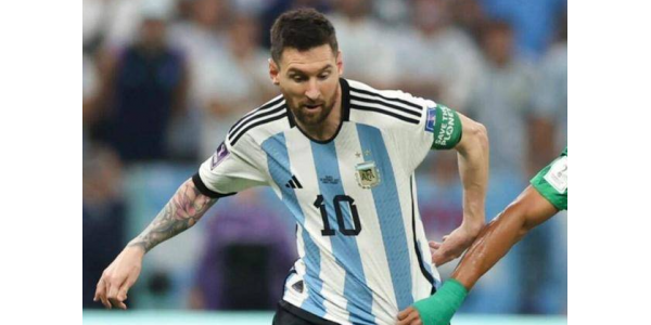 Messi hält Argentiniens Hoffnungen am Leben